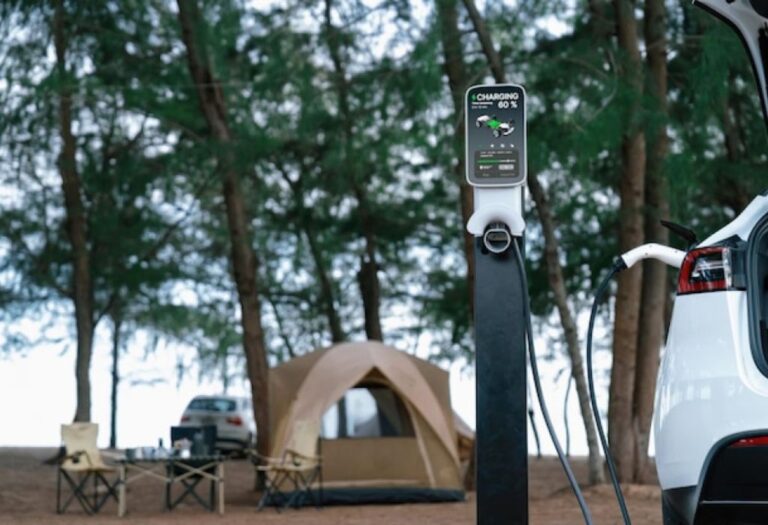Does an RV Battery Charge When Being Towed? Complete Guide