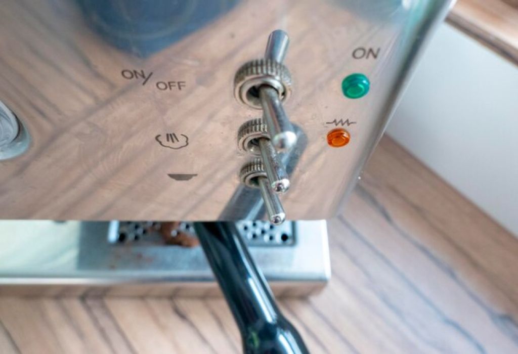 What Does the Water Pump Switch Do?